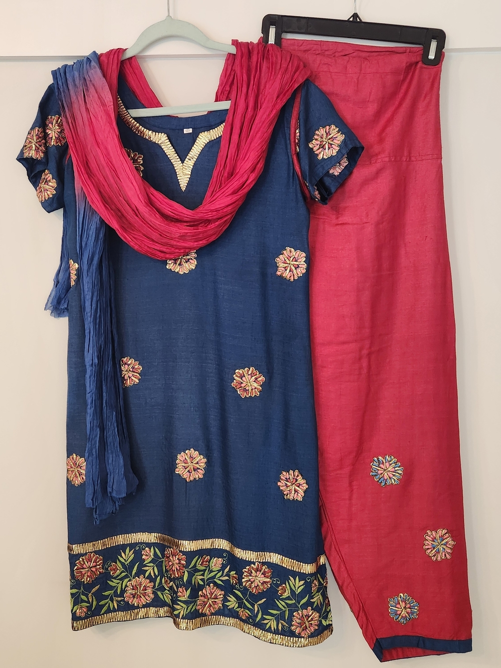 Women Indian Salwar Kameez Set - Navy Blue & Pink Embroidered